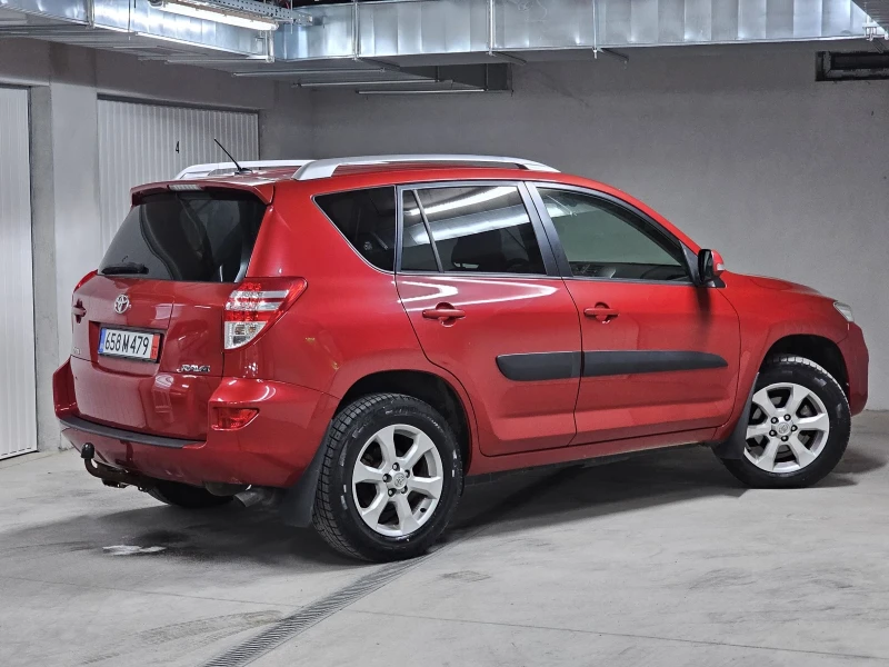 Toyota Rav4 2.2 D4D 150к.с, снимка 8 - Автомобили и джипове - 47626243