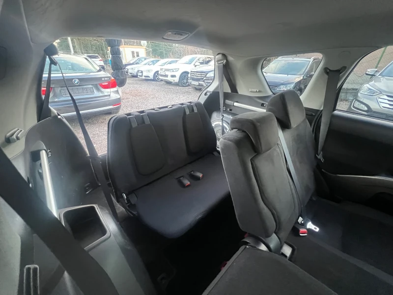 Mitsubishi Outlander 2.4 I 170к.с.7местен, снимка 14 - Автомобили и джипове - 48391262