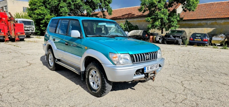 Toyota Land cruiser 3, 0 TDI, снимка 1 - Автомобили и джипове - 48517305