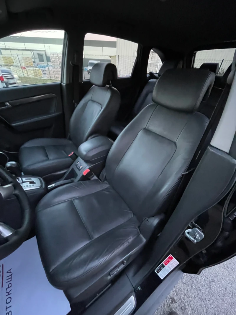 Chevrolet Captiva  LT 2.0D 150 h.p/Автомат/7 Места/4х4/2010.г/FULL, снимка 13 - Автомобили и джипове - 52535748