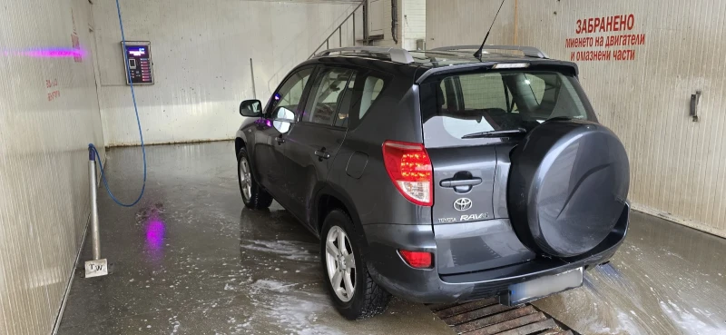 Toyota Rav4 2.2 D4D 136 кс., снимка 4 - Автомобили и джипове - 53431196