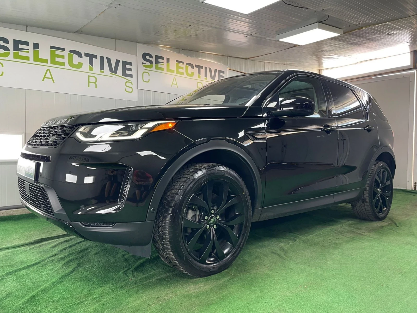 Land Rover Discovery Sport SE 4WD * 15000 km* 360 камери - изображение 3