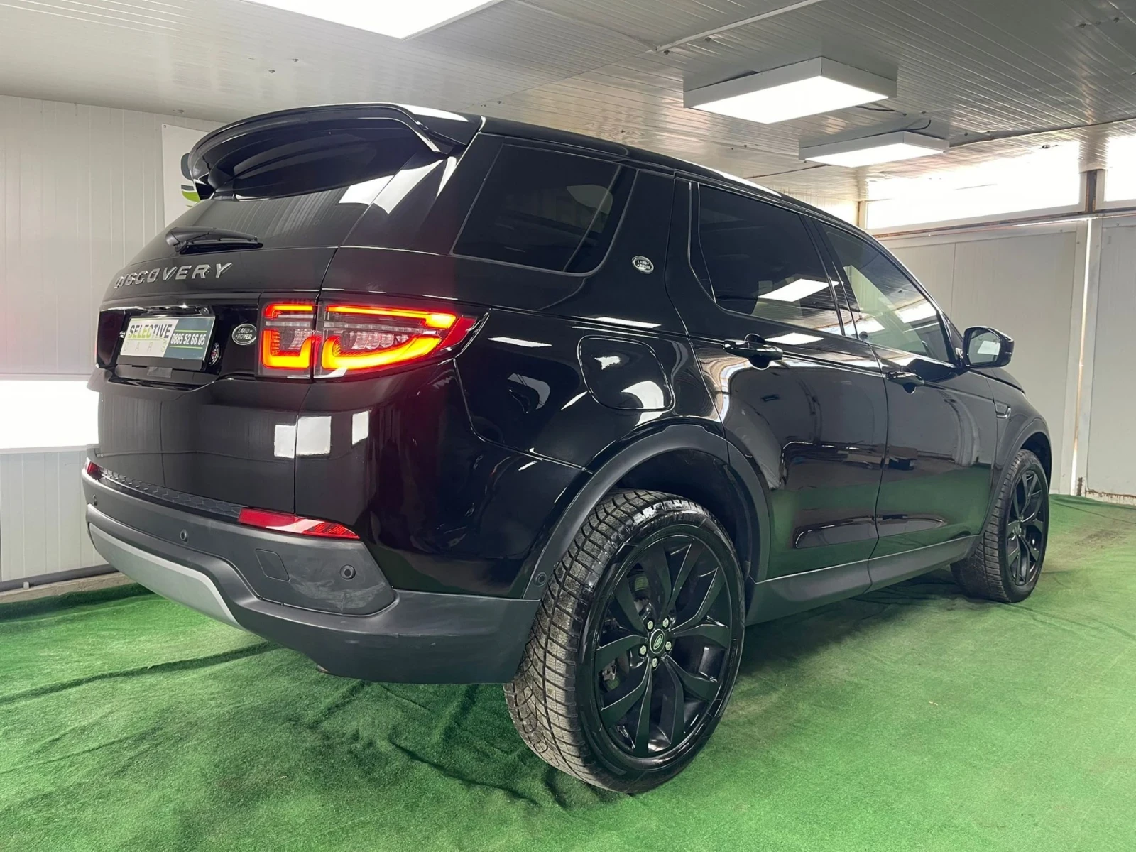 Land Rover Discovery Sport SE 4WD * 15000 km* 360 камери - изображение 9