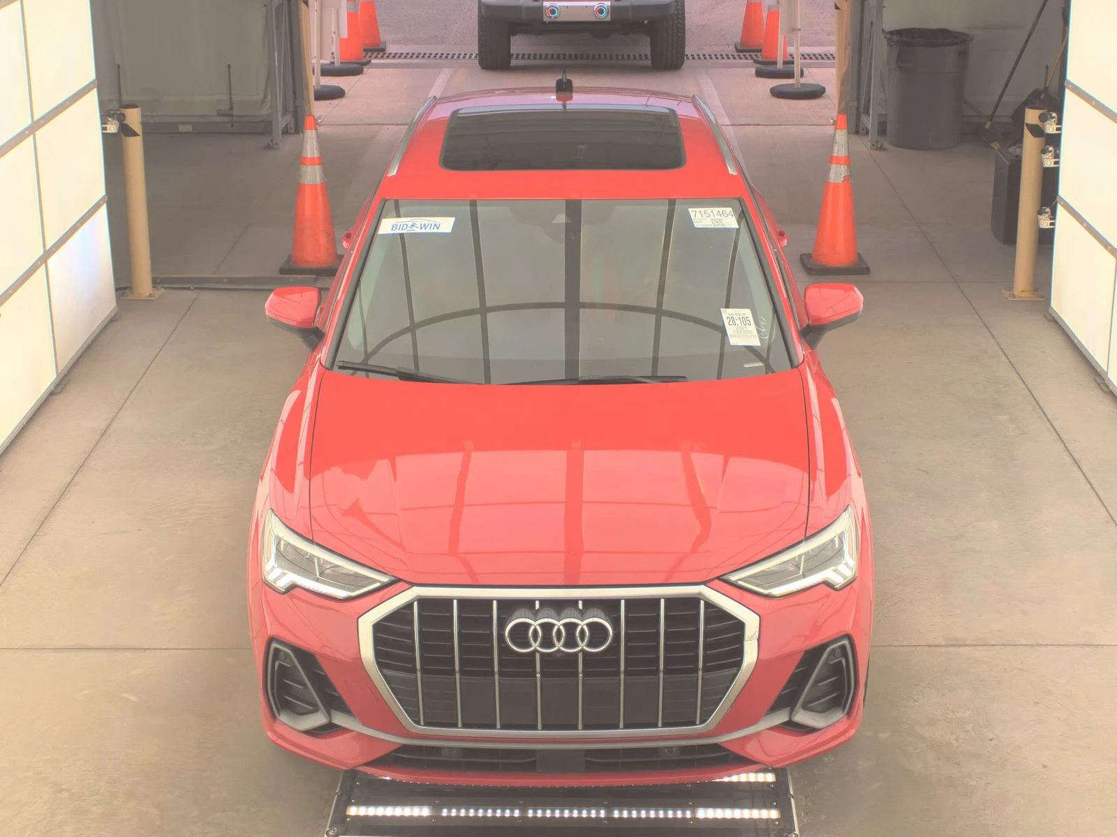 Audi Q3 Premium Plus S-Line* Matrix* 8ZF* Диг.табло* Пано* - изображение 2