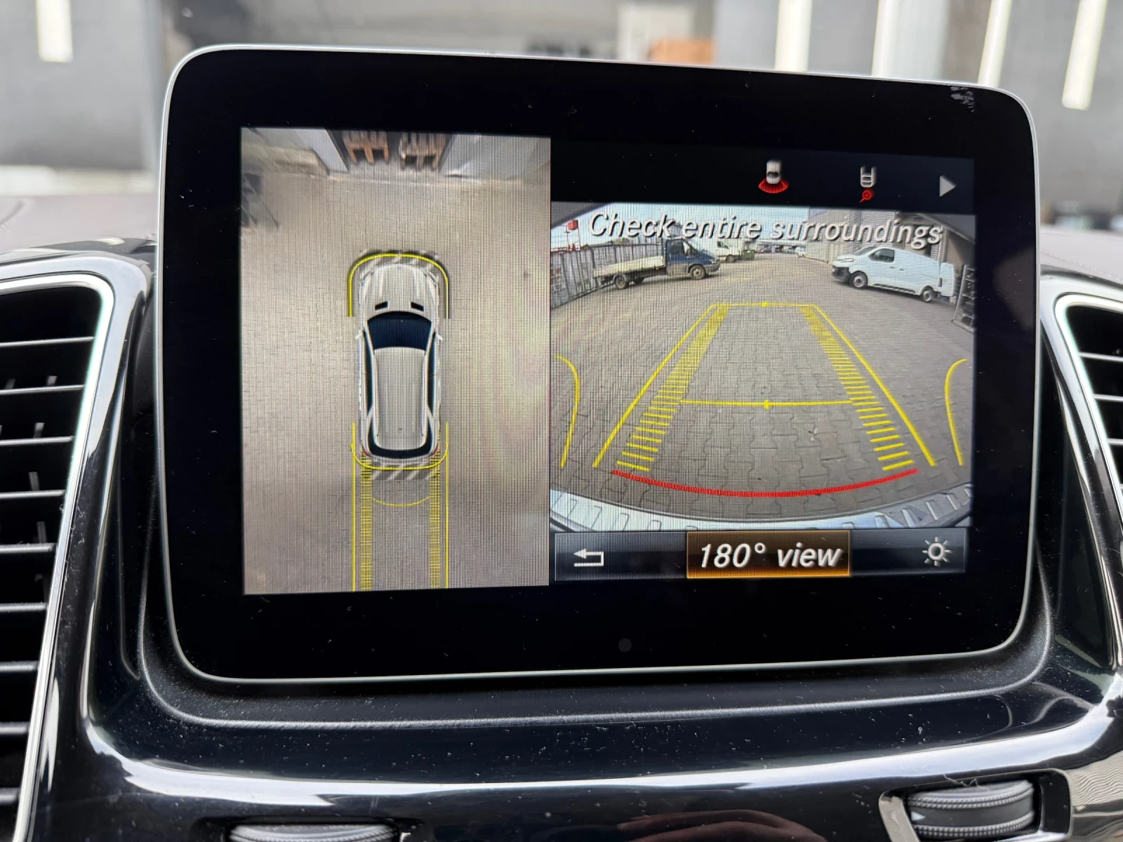 Mercedes-Benz GLE 500 4Matic+ Designo+ 360камери+ Подгрев+ Обдухване+ Ca, снимка 13 - Автомобили и джипове - 53716971