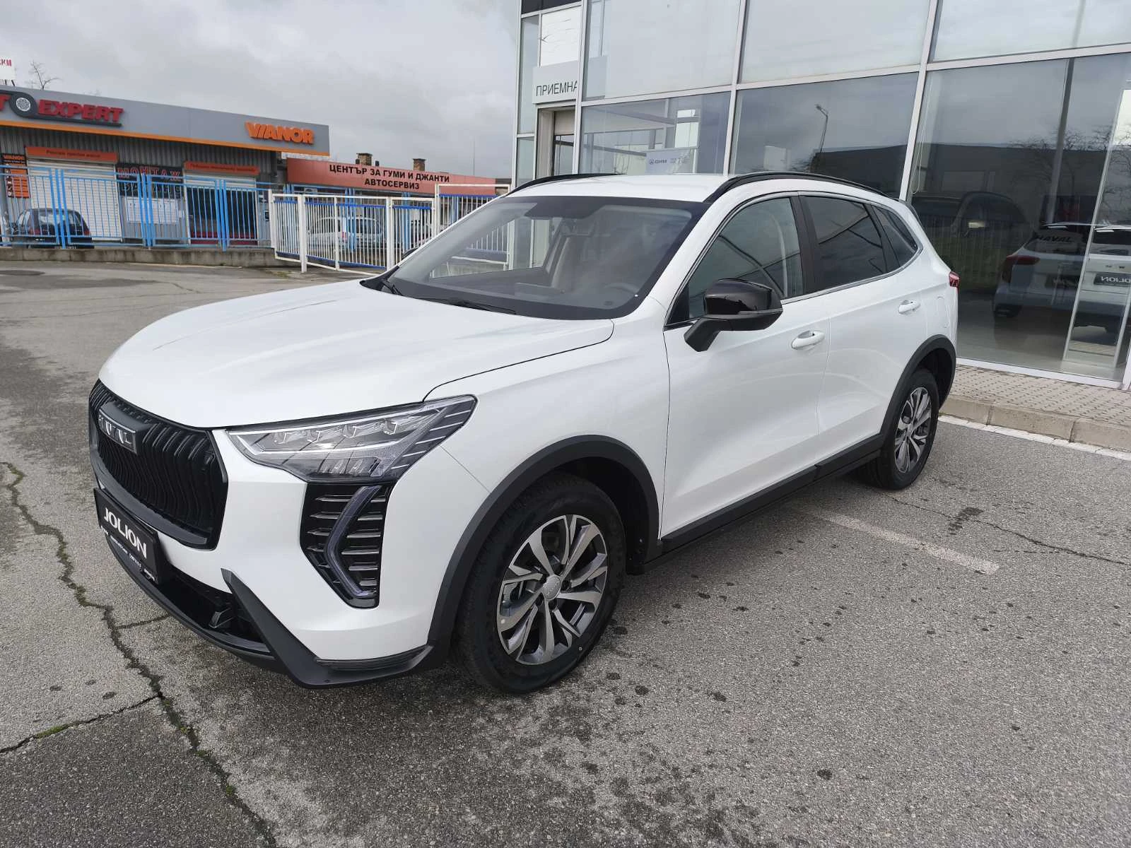 Haval Jolion 1.5T Comfort, снимка 3 - Автомобили и джипове - 54037234