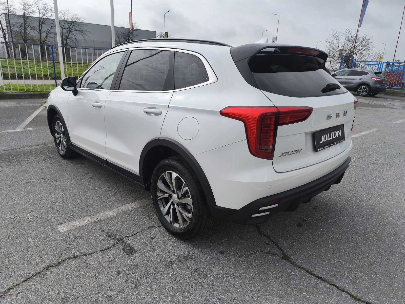 Haval Jolion 1.5T Comfort, снимка 5 - Автомобили и джипове - 54037234