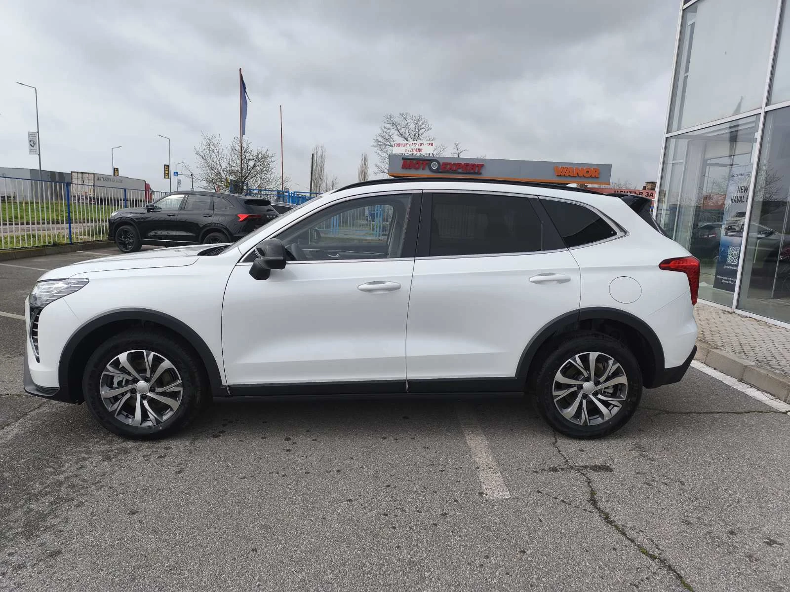 Haval Jolion 1.5T Comfort, снимка 4 - Автомобили и джипове - 54037234