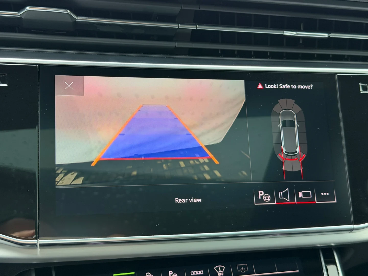 Audi Q7 55 TFSIe, снимка 17 - Автомобили и джипове - 54346788