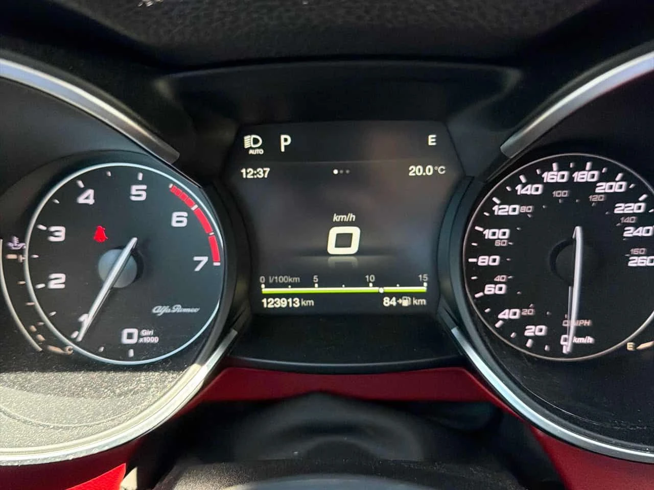 Alfa Romeo Stelvio * Ti * CARFAX * ЦЕНА ДО БГ, снимка 17 - Автомобили и джипове - 54385005