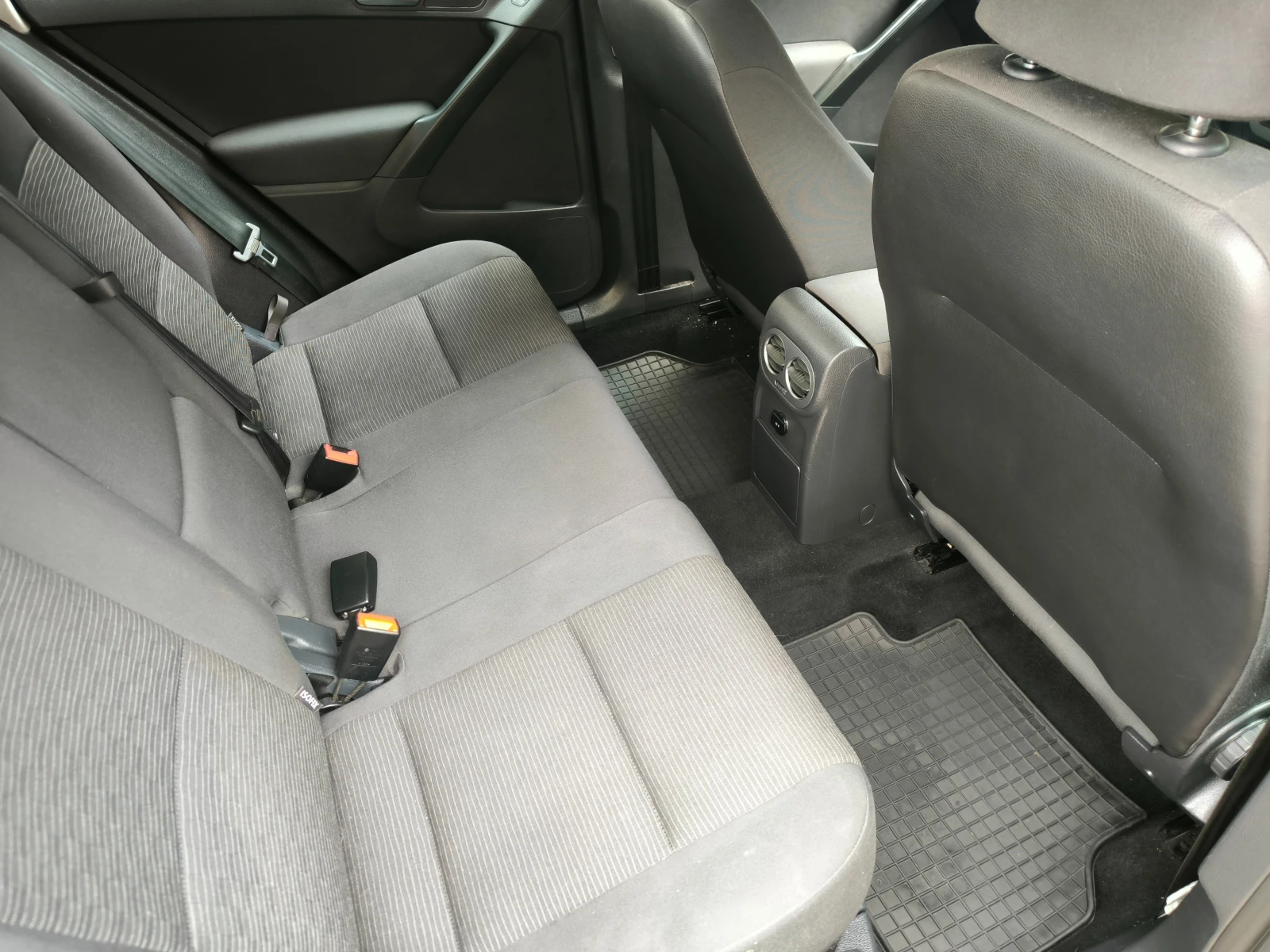 VW Tiguan 2, 0-140к.с.4Х4, АВТОМАТ, F1, ЕВРО 5В, 136000kм!!!, снимка 13 - Автомобили и джипове - 55142949
