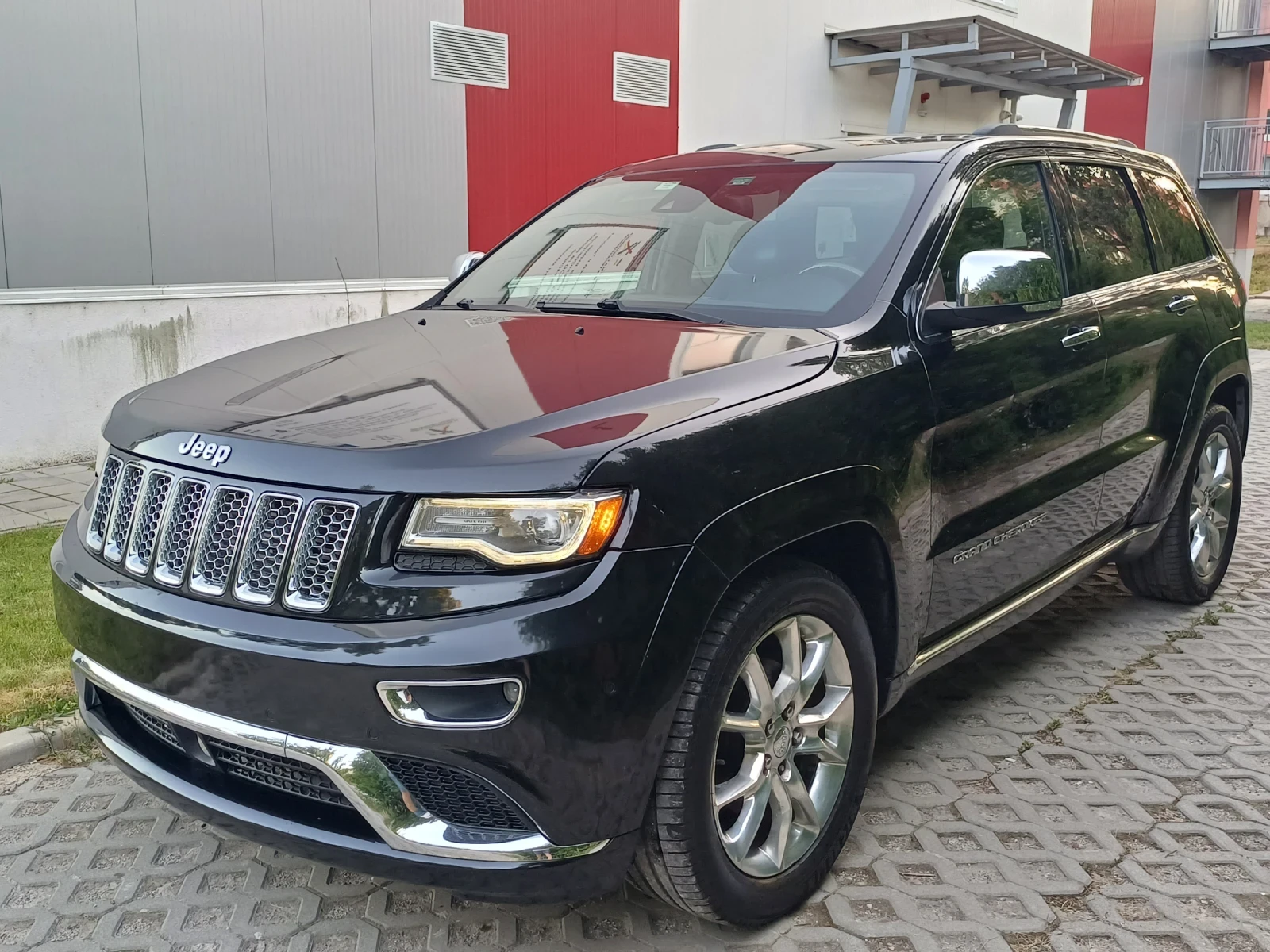 Jeep Grand cherokee 3.6 SUMMIT , снимка 3 - Автомобили и джипове - 55159544