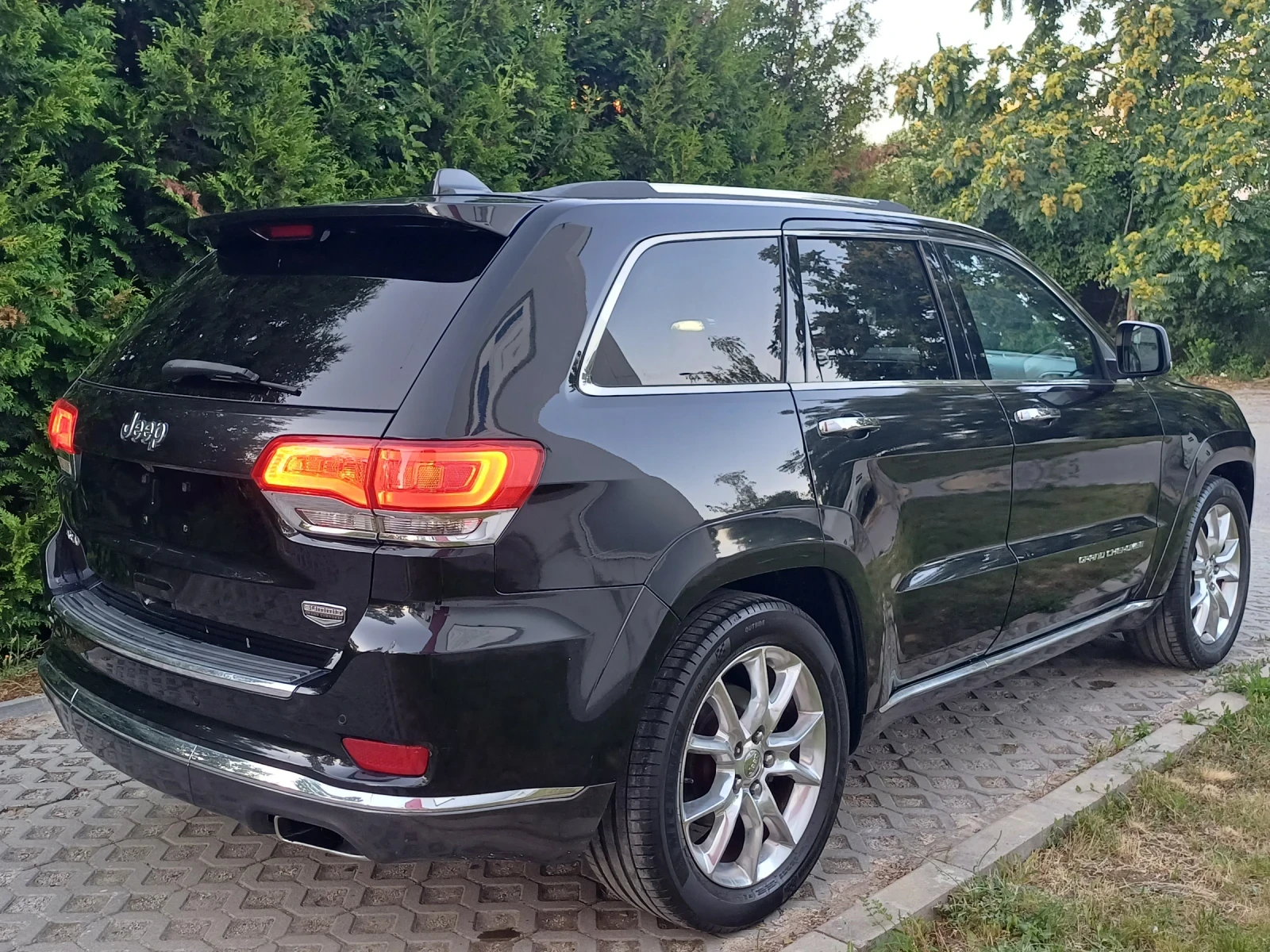 Jeep Grand cherokee 3.6 SUMMIT , снимка 5 - Автомобили и джипове - 55159544