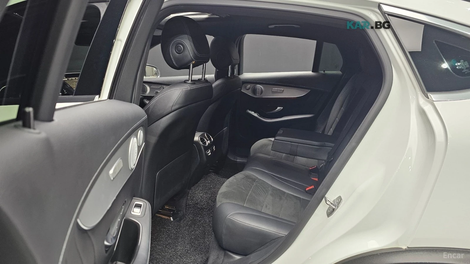 Mercedes-Benz GLC 300 4MATIC* AMG-LINE* BURMESTER* 360* ХЕДЪП* ПОДГРЕВ* , снимка 10 - Автомобили и джипове - 55831823