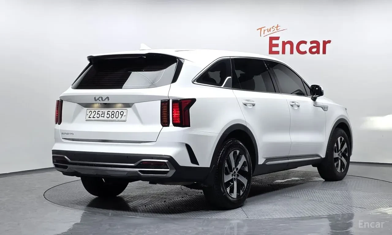 Kia Sorento 2.5T* ДИСТРОНИК* LANE* ASSIST* КАМЕРА* , снимка 2 - Автомобили и джипове - 56183291