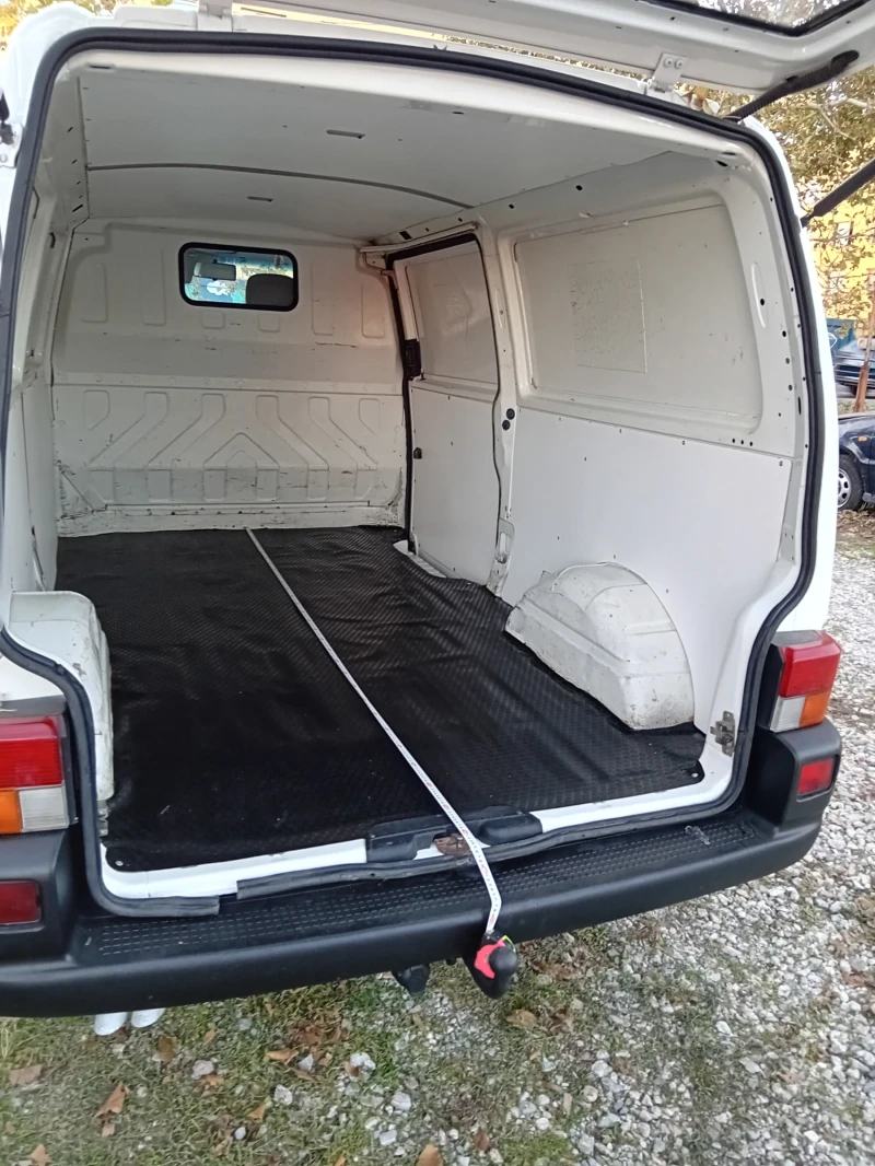 VW T4 2, 5TDi ДЪЛГА БАЗА КЛИМАТИК, снимка 14 - Бусове и автобуси - 48393243