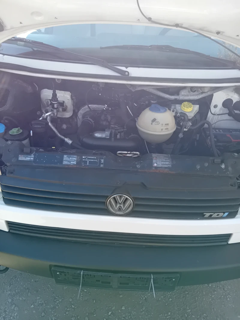 VW T4 2, 5TDi ДЪЛГА БАЗА КЛИМАТИК, снимка 12 - Бусове и автобуси - 47833579