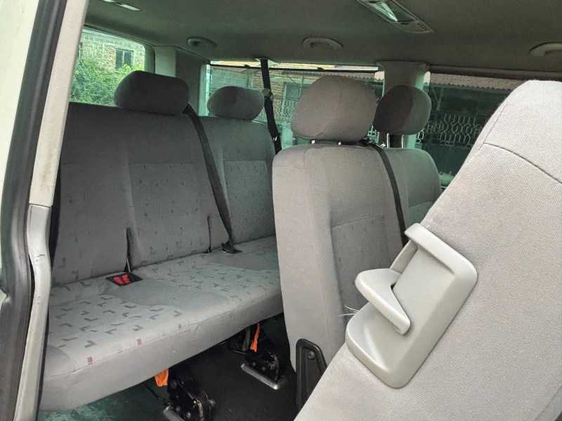 VW T5 Caravelle 2.5, снимка 11 - Бусове и автобуси - 52564761