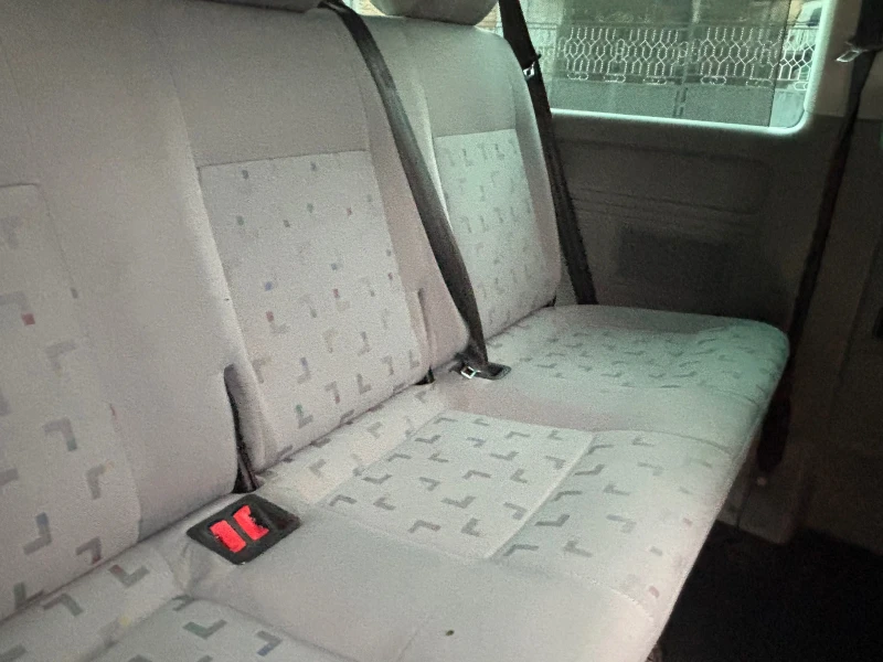 VW T5 Caravelle 2.5, снимка 9 - Бусове и автобуси - 52564761