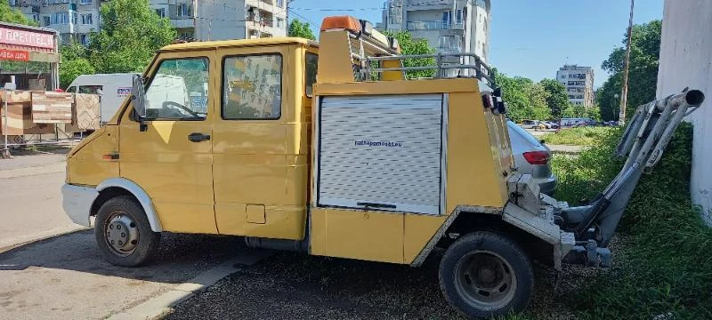 Iveco Daily Вилица, снимка 8 - Бусове и автобуси - 48983389