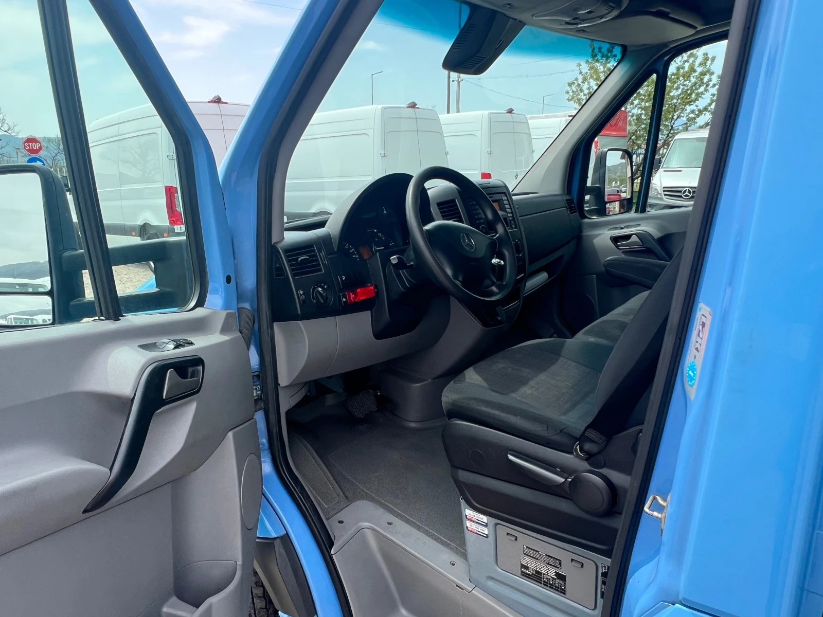 Mercedes-Benz Sprinter 516 4, 50мEURO6 , Дв гума , 3500 кг , Падащ борд , Кли - изображение 10
