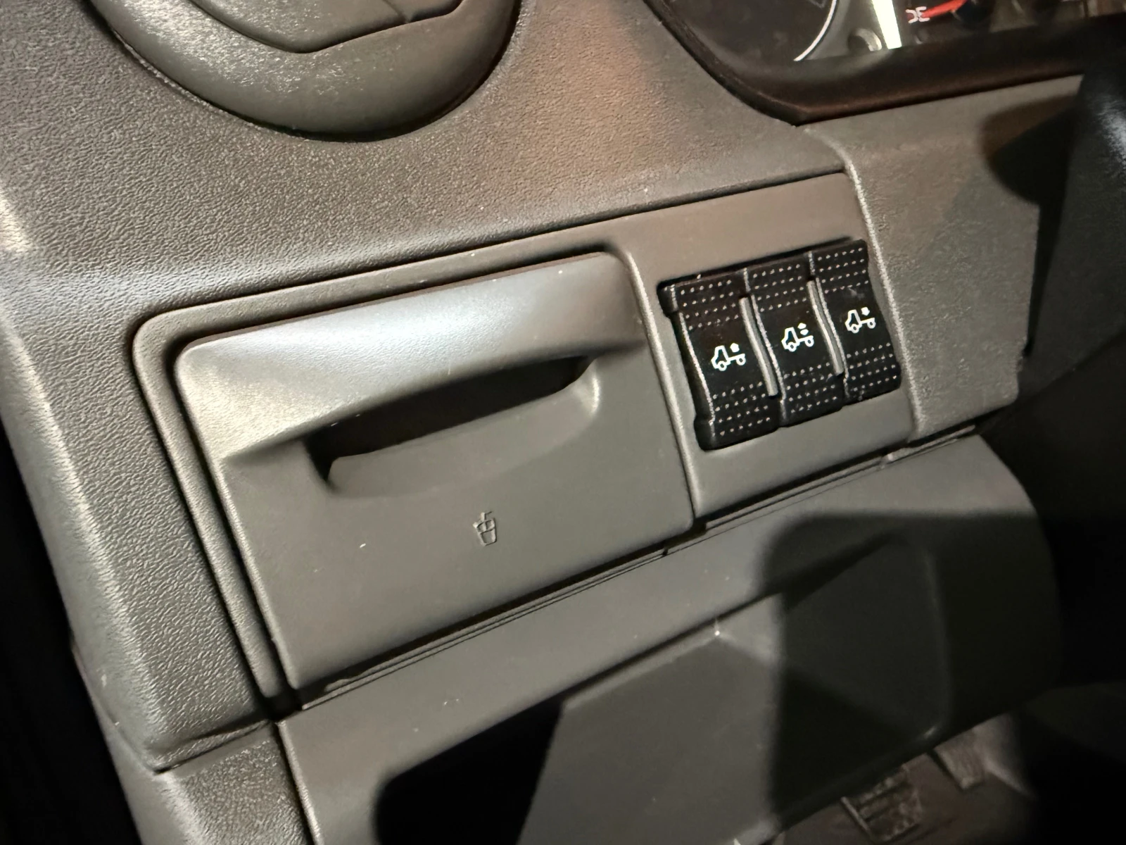 Iveco Daily 35S14 3.0 D, снимка 8 - Бусове и автобуси - 54173592