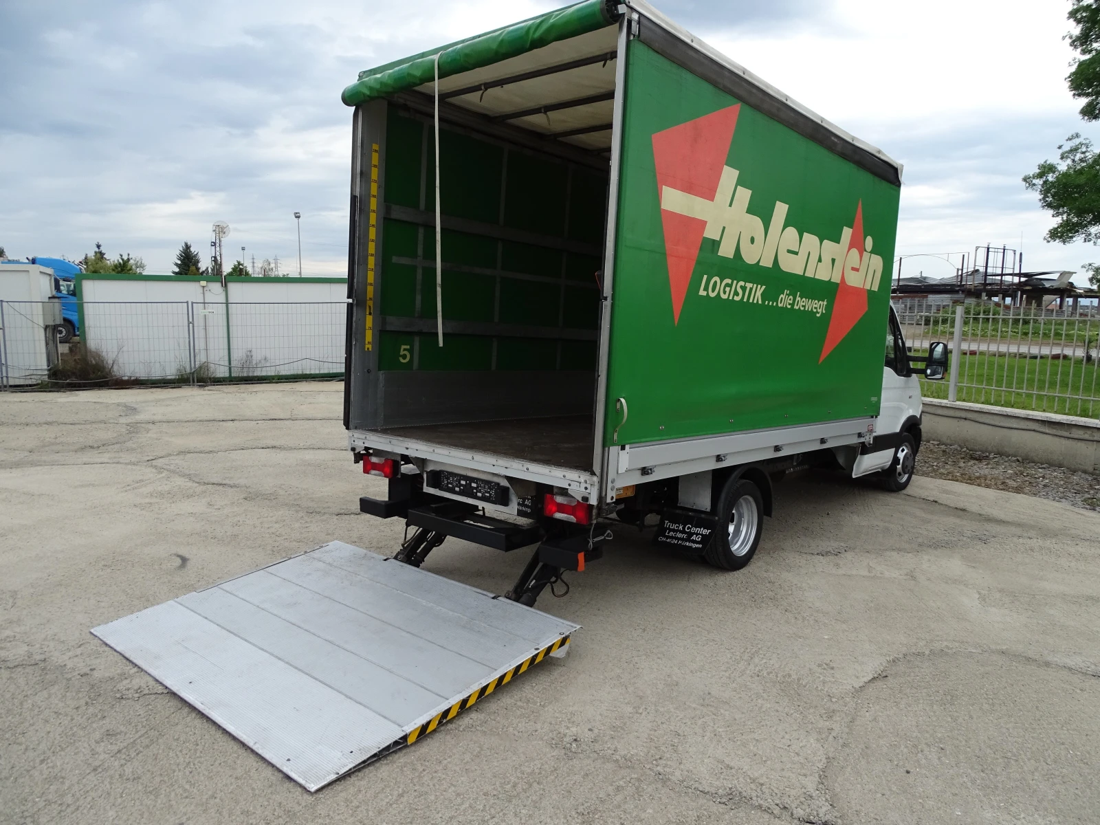Iveco 35c17 ЩОРА С БОРД * * КЛИМАТИК* * , снимка 10 - Бусове и автобуси - 54571362
