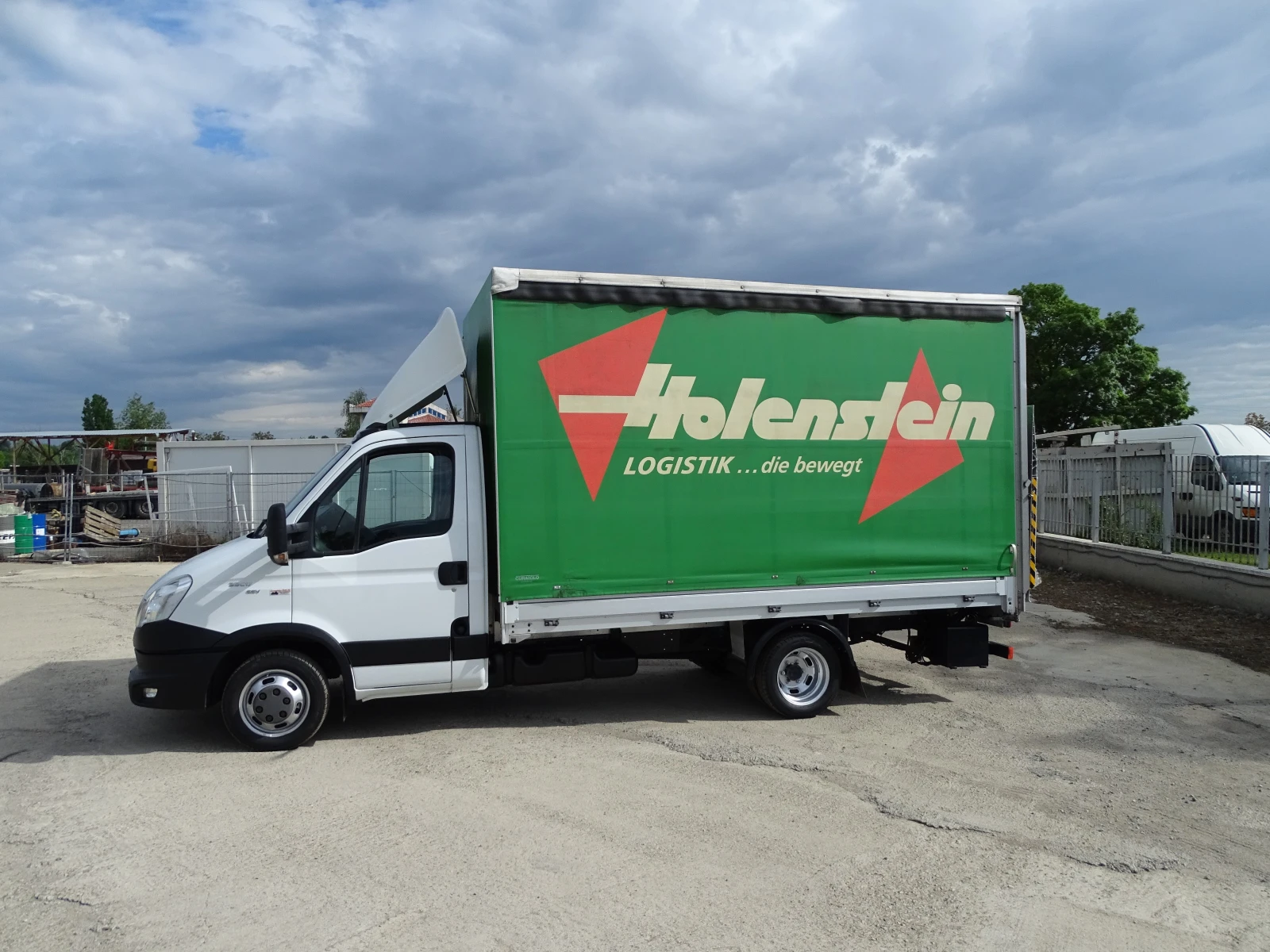 Iveco 35c17 ЩОРА С БОРД * * КЛИМАТИК* * , снимка 12 - Бусове и автобуси - 54571362