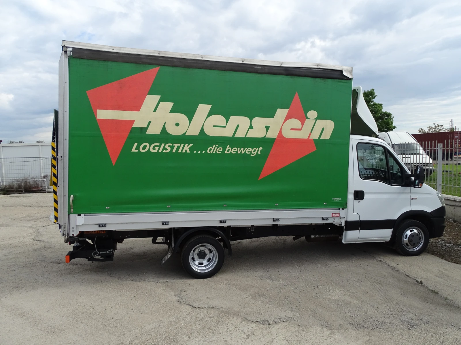 Iveco 35c17 ЩОРА С БОРД * * КЛИМАТИК* * , снимка 13 - Бусове и автобуси - 54571362