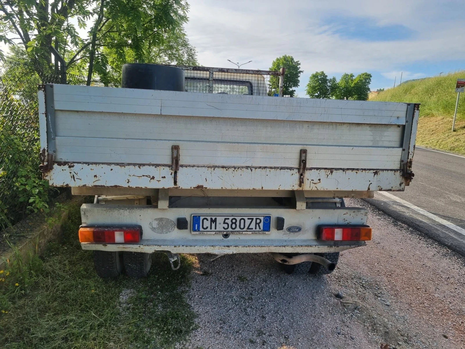 Ford Transit 2.5D-САМОСВАЛ-СКЪСАН АНГРЕНАЖ, снимка 11 - Бусове и автобуси - 54862388