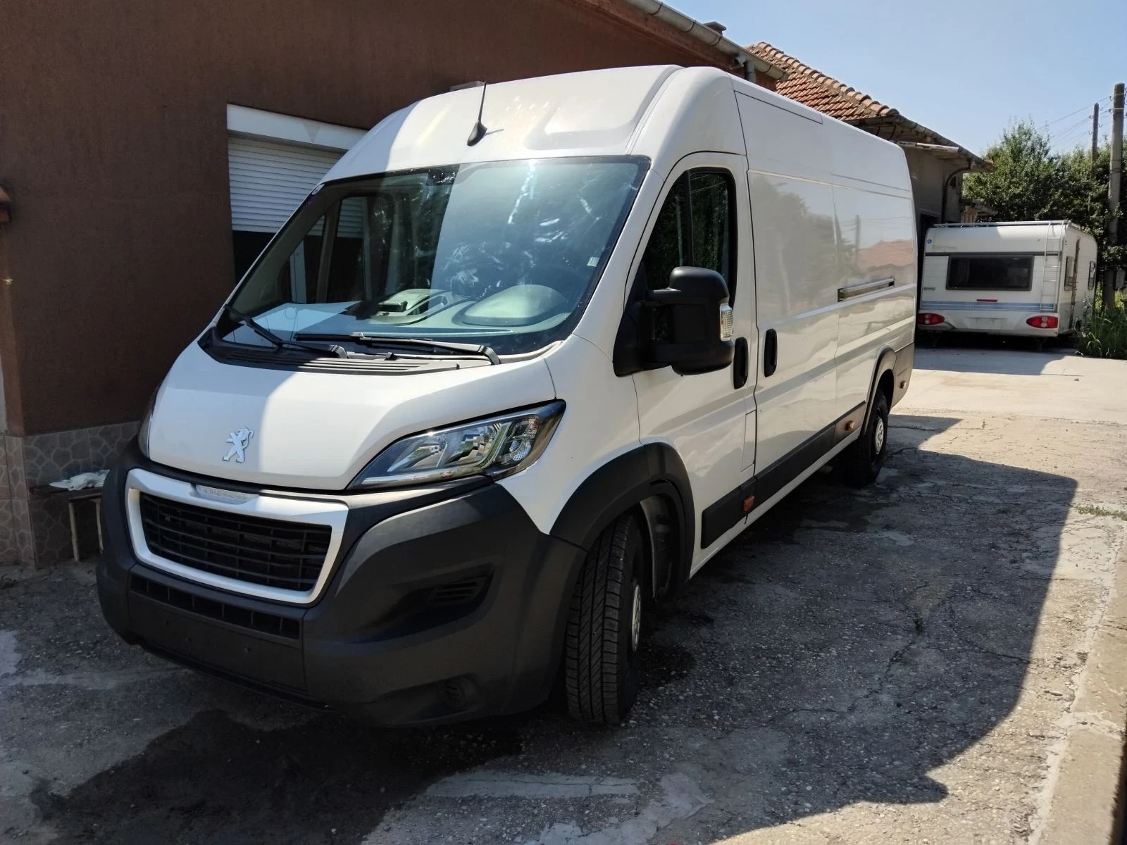 Peugeot Boxer 2.2 165 коня