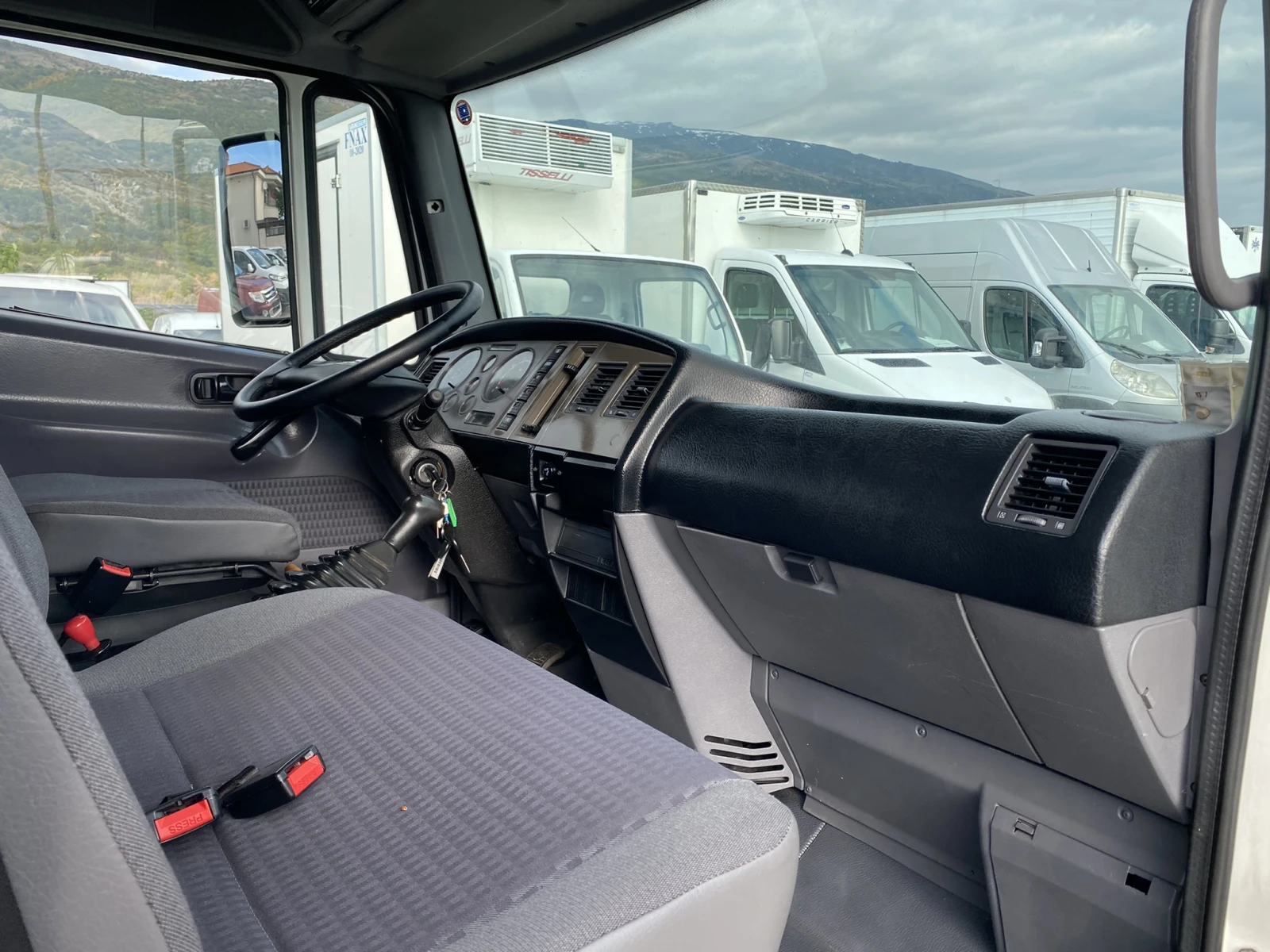 Nissan Atleon -3, 0TDI-125k.c/- 3, 5./  / | Mobile.bg   11