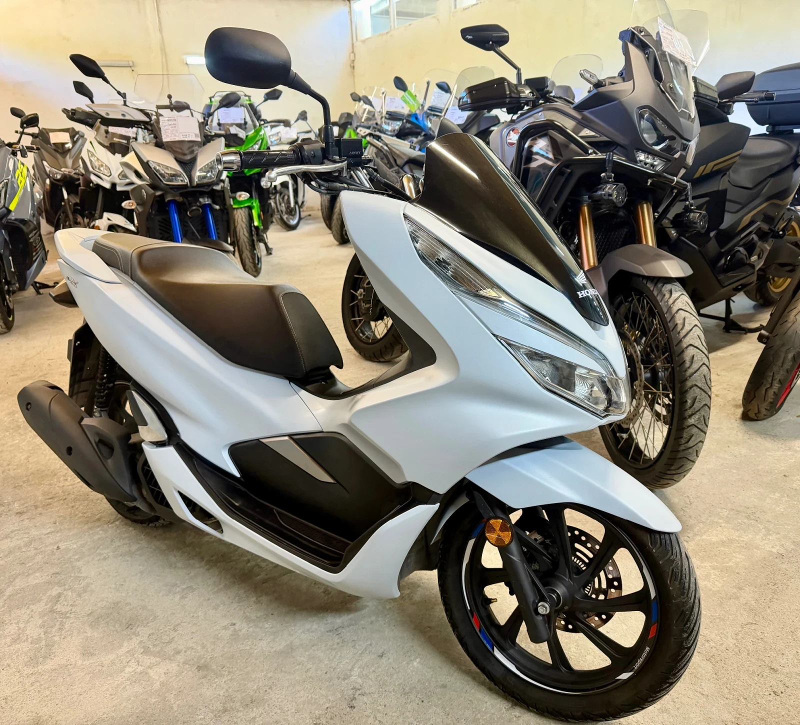 Honda Pcx 125i ABS Start Stop!, снимка 5 - Мотоциклети и мототехника - 56347279