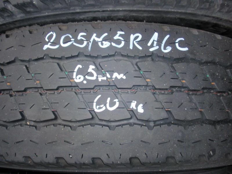 Гуми Летни 205/65R16, снимка 5 - Гуми и джанти - 9083460