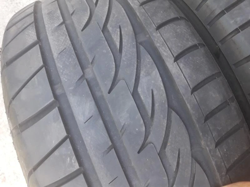 Гуми Летни 225/50R16, снимка 2 - Гуми и джанти - 25873729