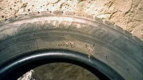 Гуми Зимни 225/65R17, снимка 2 - Гуми и джанти - 47506608