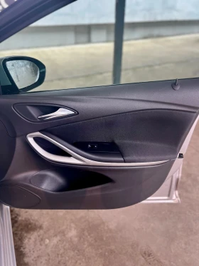 Opel Astra 1.4T Автоматик, снимка 14