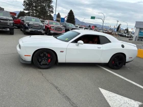 Dodge Challenger * SRT 392 * 6.4 V8 * CARFAX *  - 23700 € / 46353.17 лв. - 60764024 4