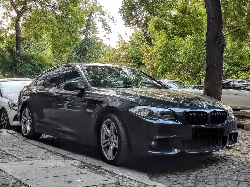 BMW 530, снимка 1 - Автомобили и джипове - 44751912