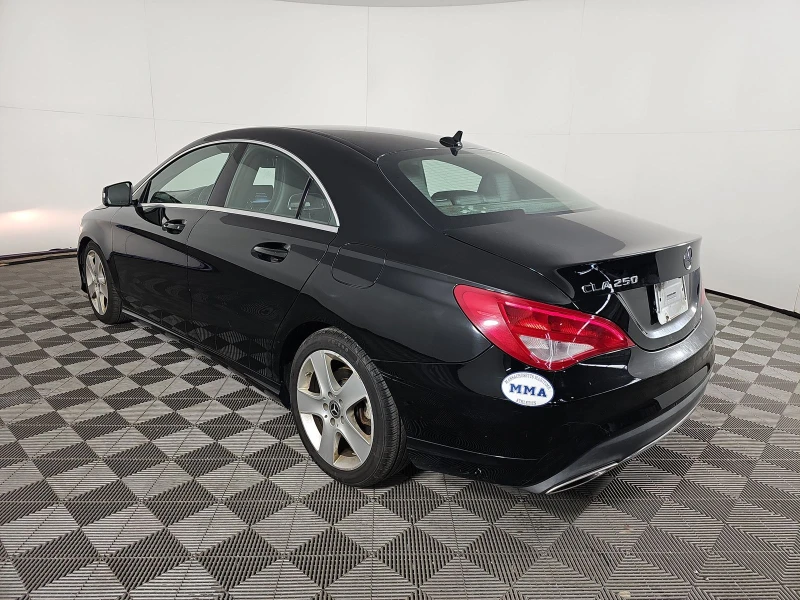 Mercedes-Benz CLA 250 4MATIC* подгрев* keyless* memory* , снимка 4 - Автомобили и джипове - 48040688