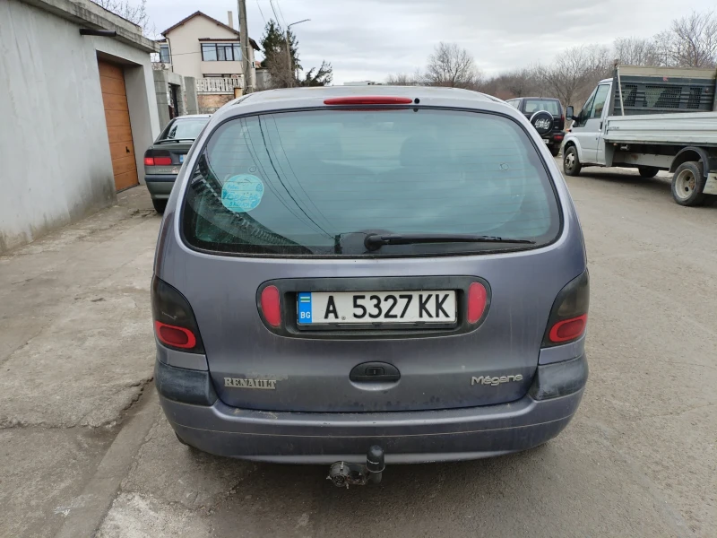 Renault Scenic, снимка 3 - Автомобили и джипове - 49026630