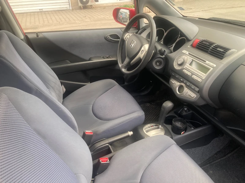 Honda Jazz 1.4i, снимка 6 - Автомобили и джипове - 49491593