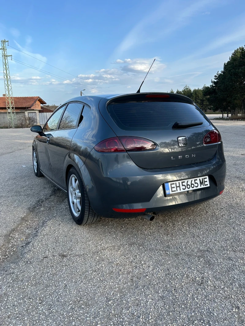 Seat Leon, снимка 2 - Автомобили и джипове - 49507600