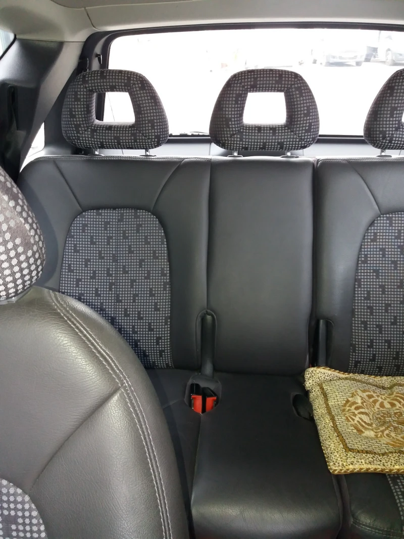 Mercedes-Benz A 190 Авангард, снимка 6 - Автомобили и джипове - 52311400