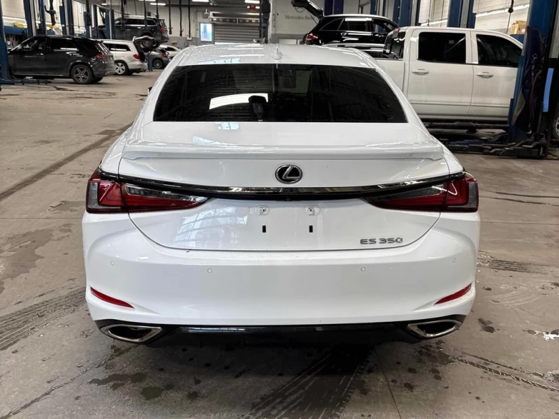 Lexus ES * 350 * CARFAX * БЕЗ ПЪРВОНАЧАЛНА ВНОСКА, снимка 4 - Автомобили и джипове - 52903289