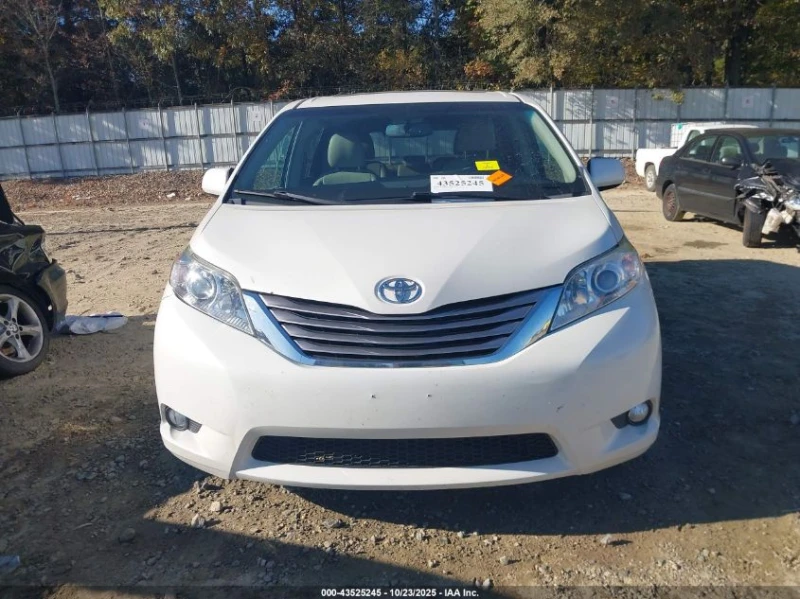 Toyota Sienna 3.5l Xle 8 Passenger, снимка 12 - Автомобили и джипове - 53201556
