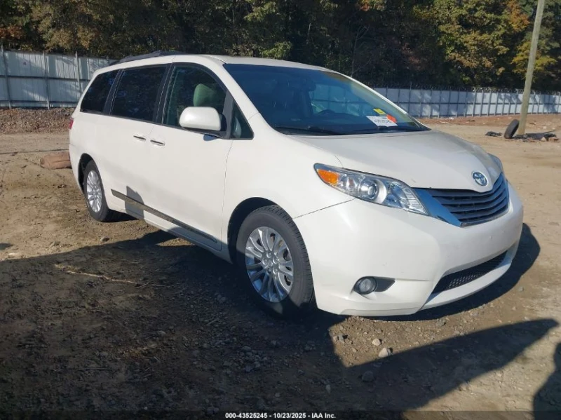 Toyota Sienna 3.5l Xle 8 Passenger