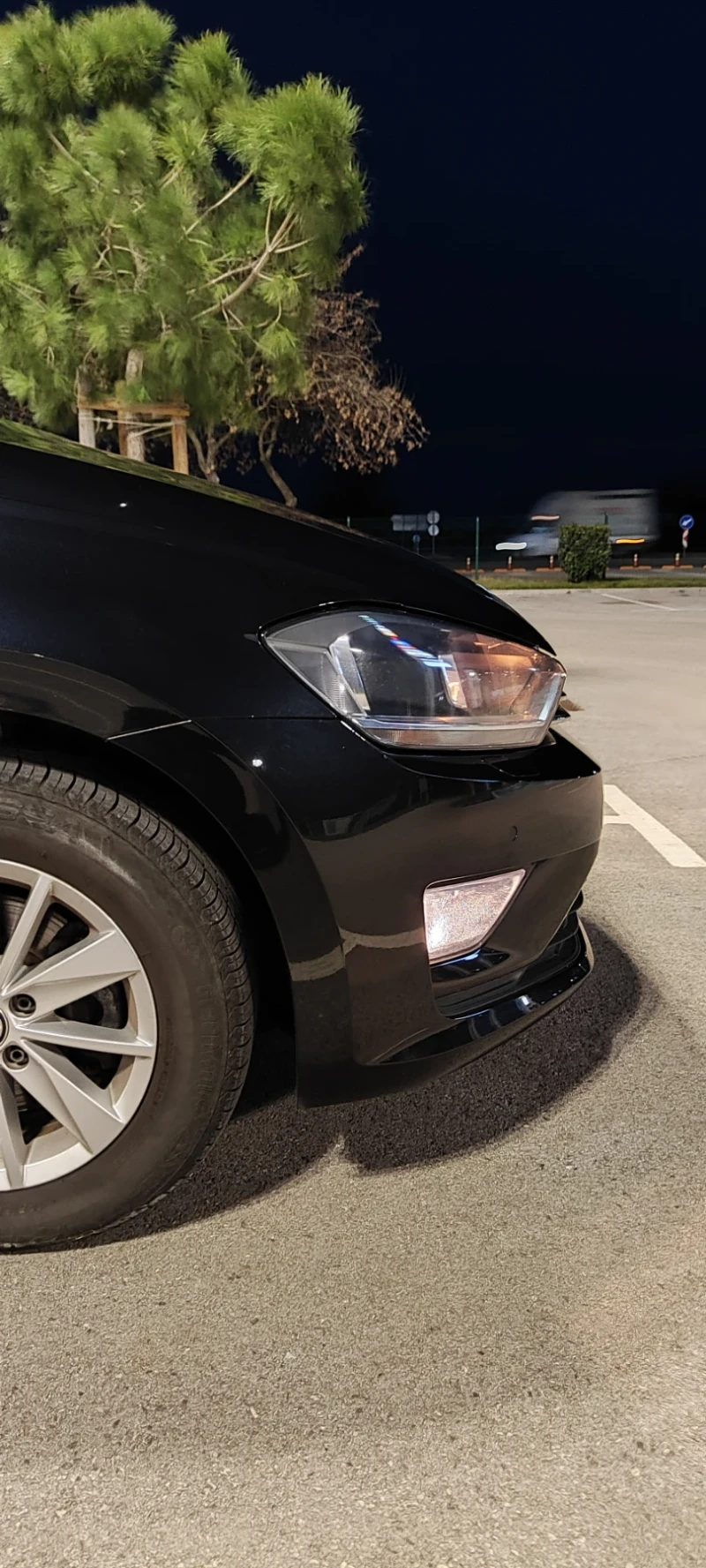 VW Sportsvan 1.6TDI, снимка 4 - Автомобили и джипове - 53263554