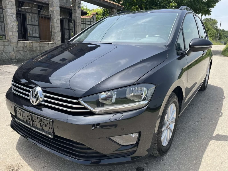 VW Sportsvan 1.6TDI, снимка 10 - Автомобили и джипове - 53263554