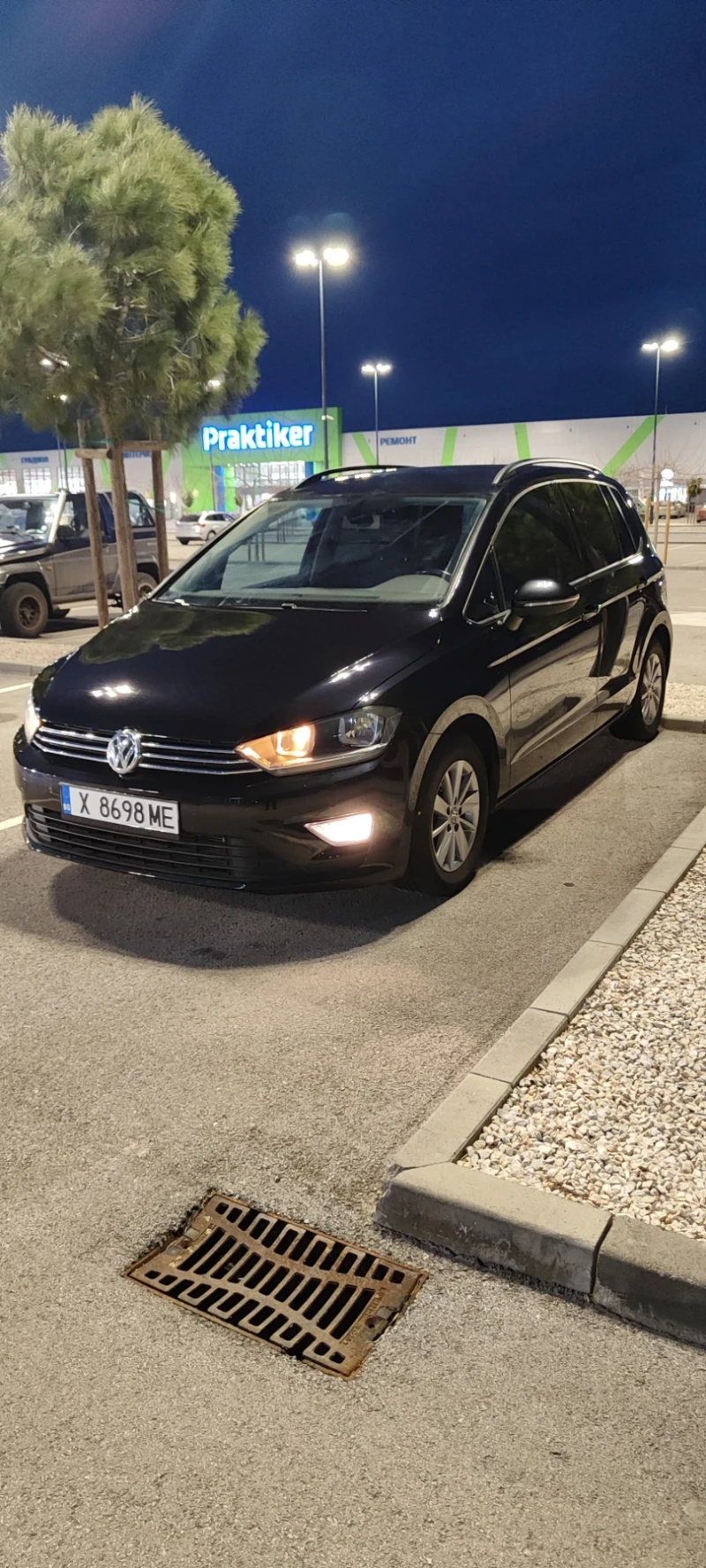 VW Sportsvan 1.6TDI, снимка 7 - Автомобили и джипове - 53263554